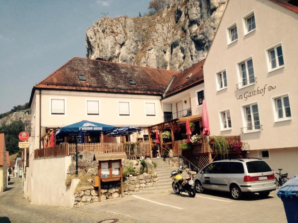 Gasthaus Felsenwastl Essing Exterior foto
